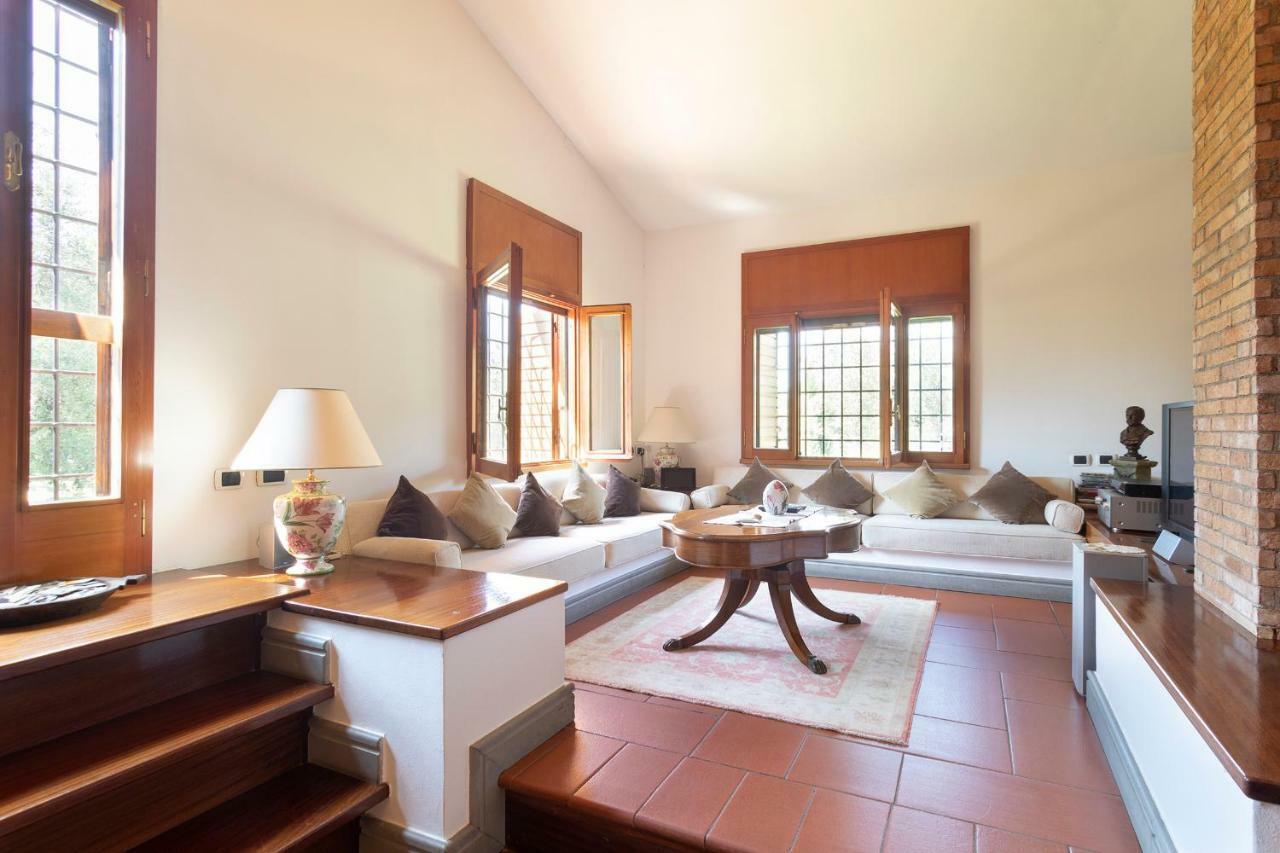 Villa In Via Della Marcigliana Casale Torre San Giovanni エクステリア 写真