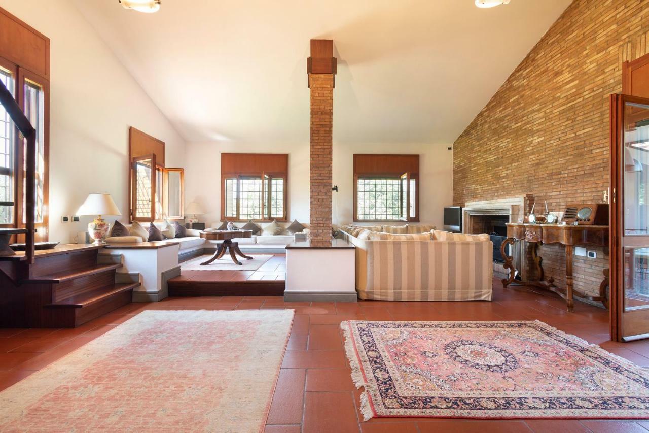 Villa In Via Della Marcigliana Casale Torre San Giovanni エクステリア 写真