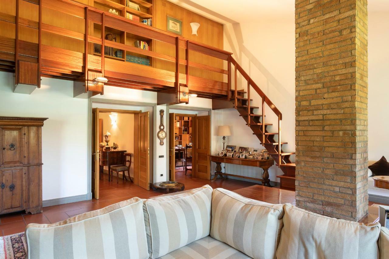 Villa In Via Della Marcigliana Casale Torre San Giovanni エクステリア 写真