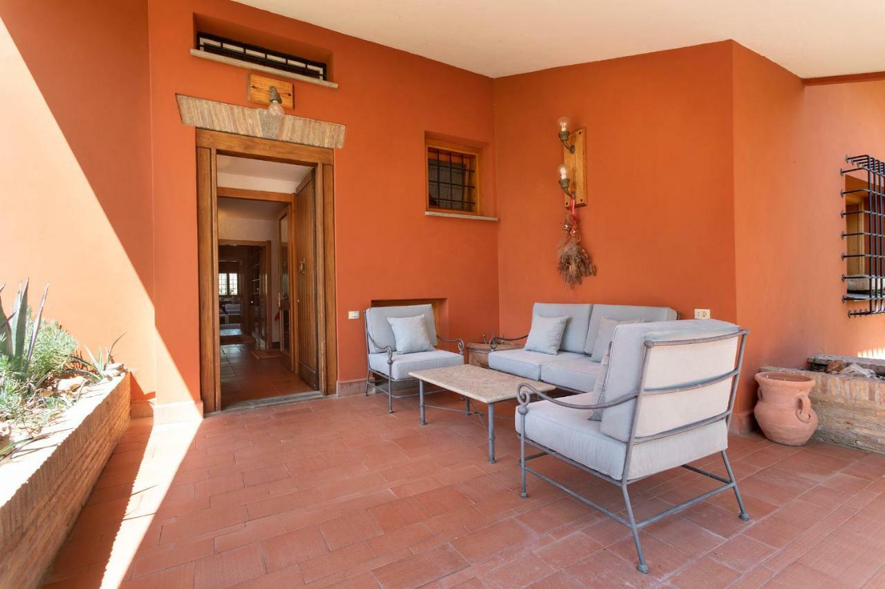 Villa In Via Della Marcigliana Casale Torre San Giovanni エクステリア 写真