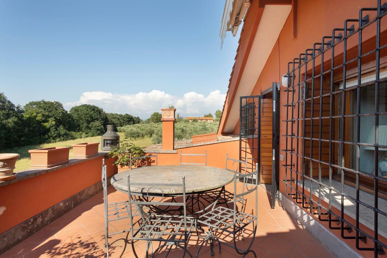 Villa In Via Della Marcigliana Casale Torre San Giovanni エクステリア 写真